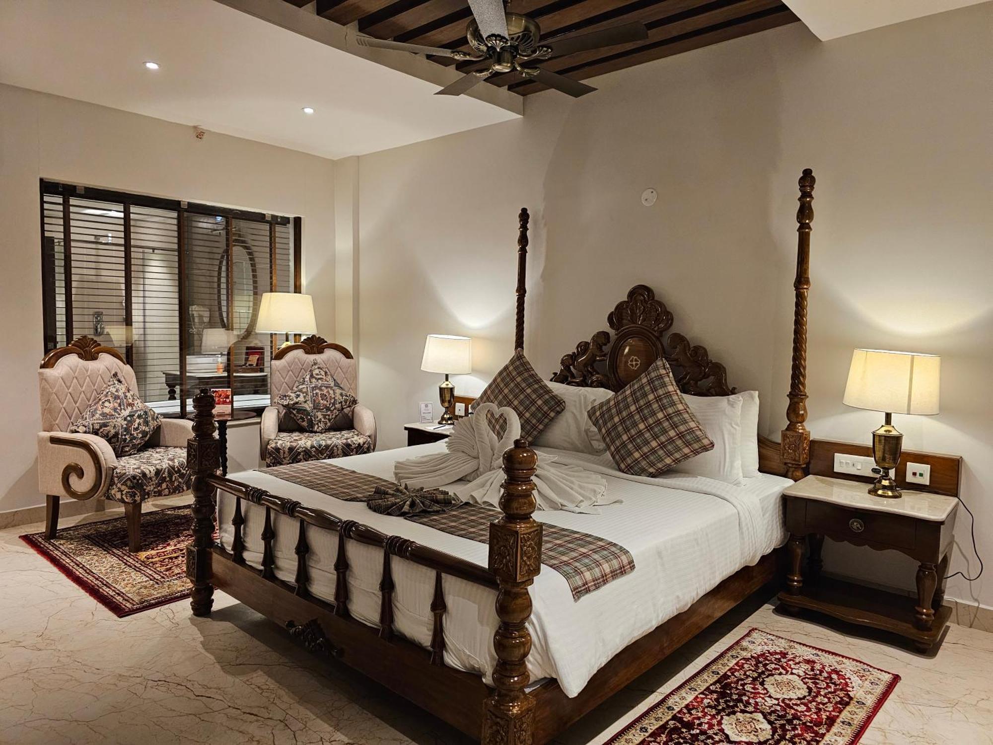 The Creek Boutique Resort & Spa Bolpur Exteriör bild