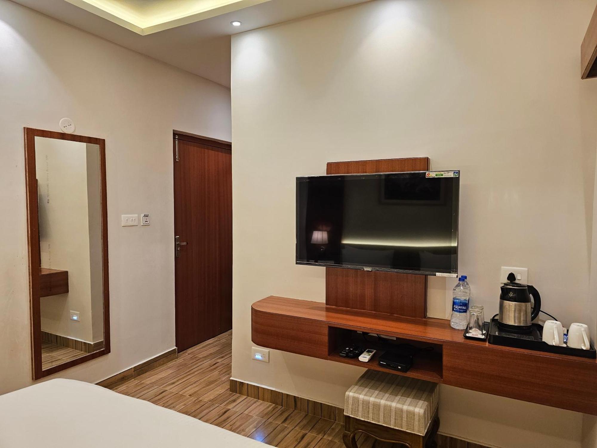 The Creek Boutique Resort & Spa Bolpur Exteriör bild